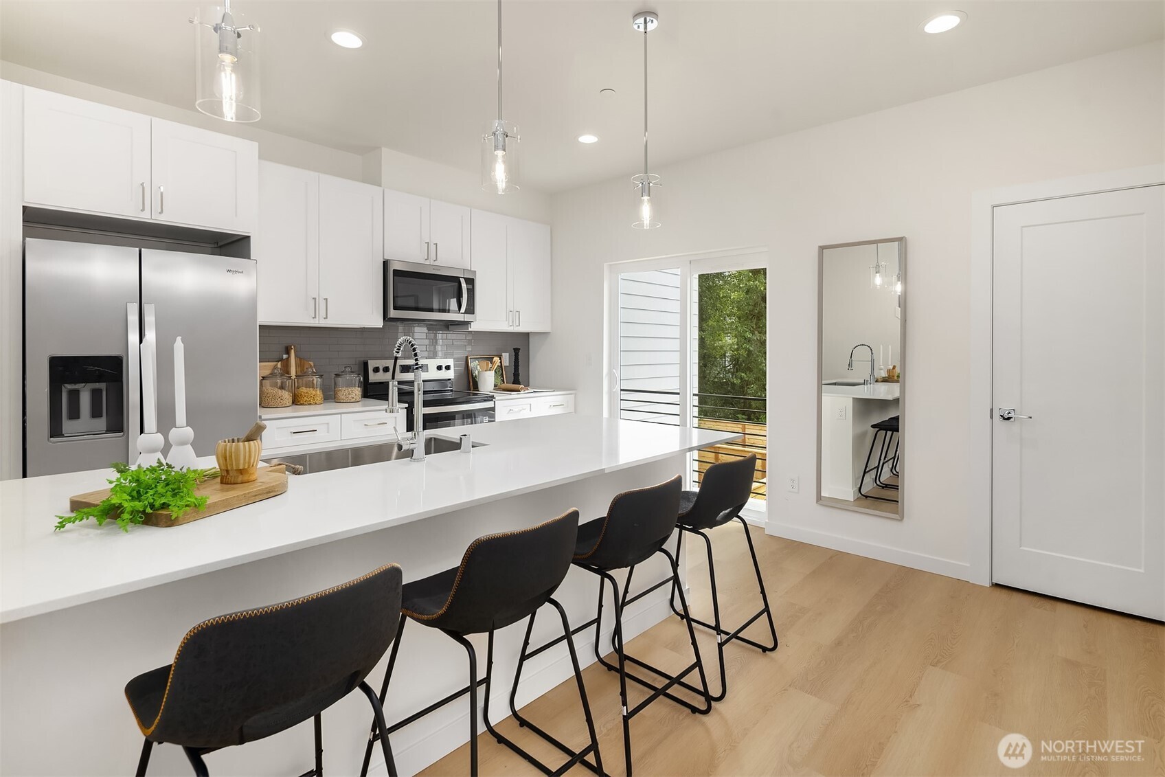 1520 Hollow Dale Place #E, Everett, WA 98204