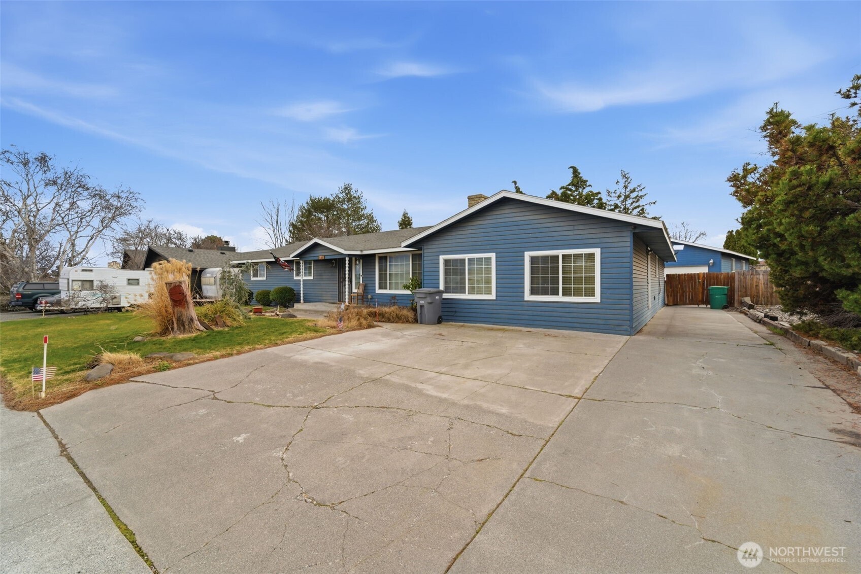 1711 W 15th Avenue , Kennewick, WA 99337