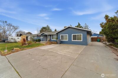 1711 W 15th Avenue , Kennewick, WA 99337 - Photo 2