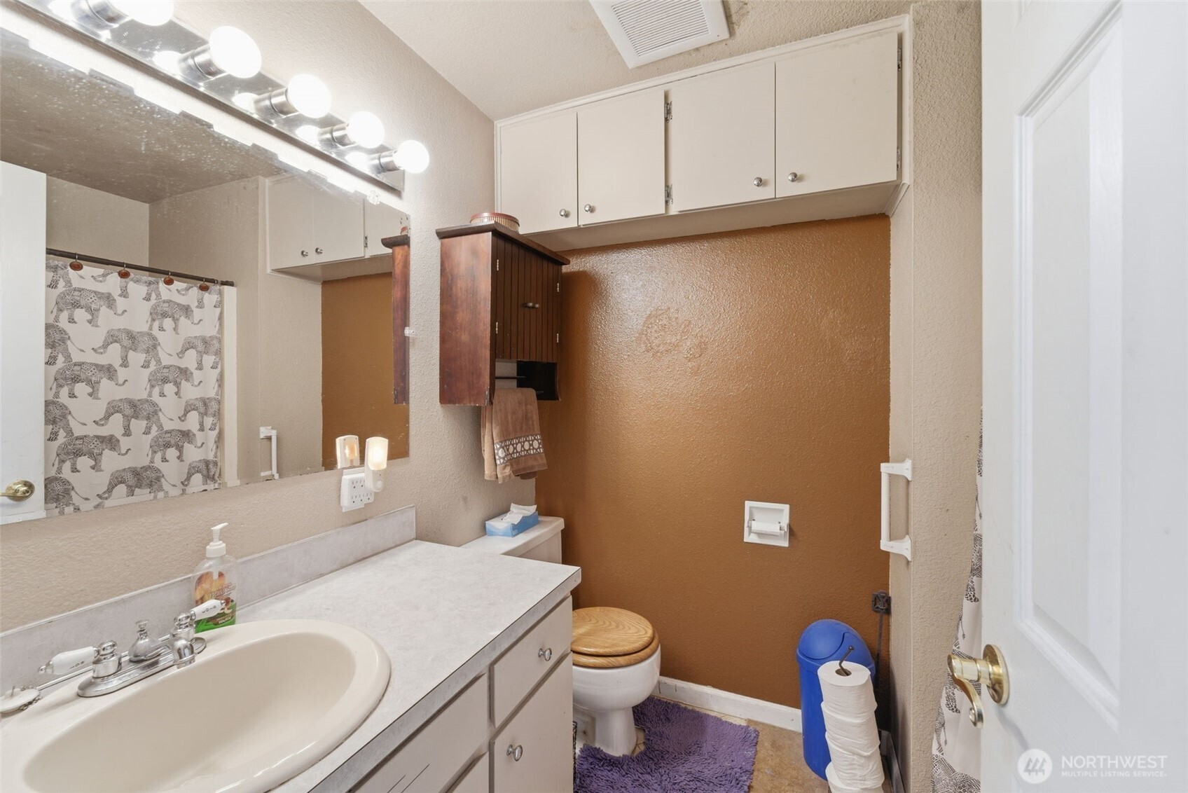 1711 W 15th Avenue , Kennewick, WA 99337