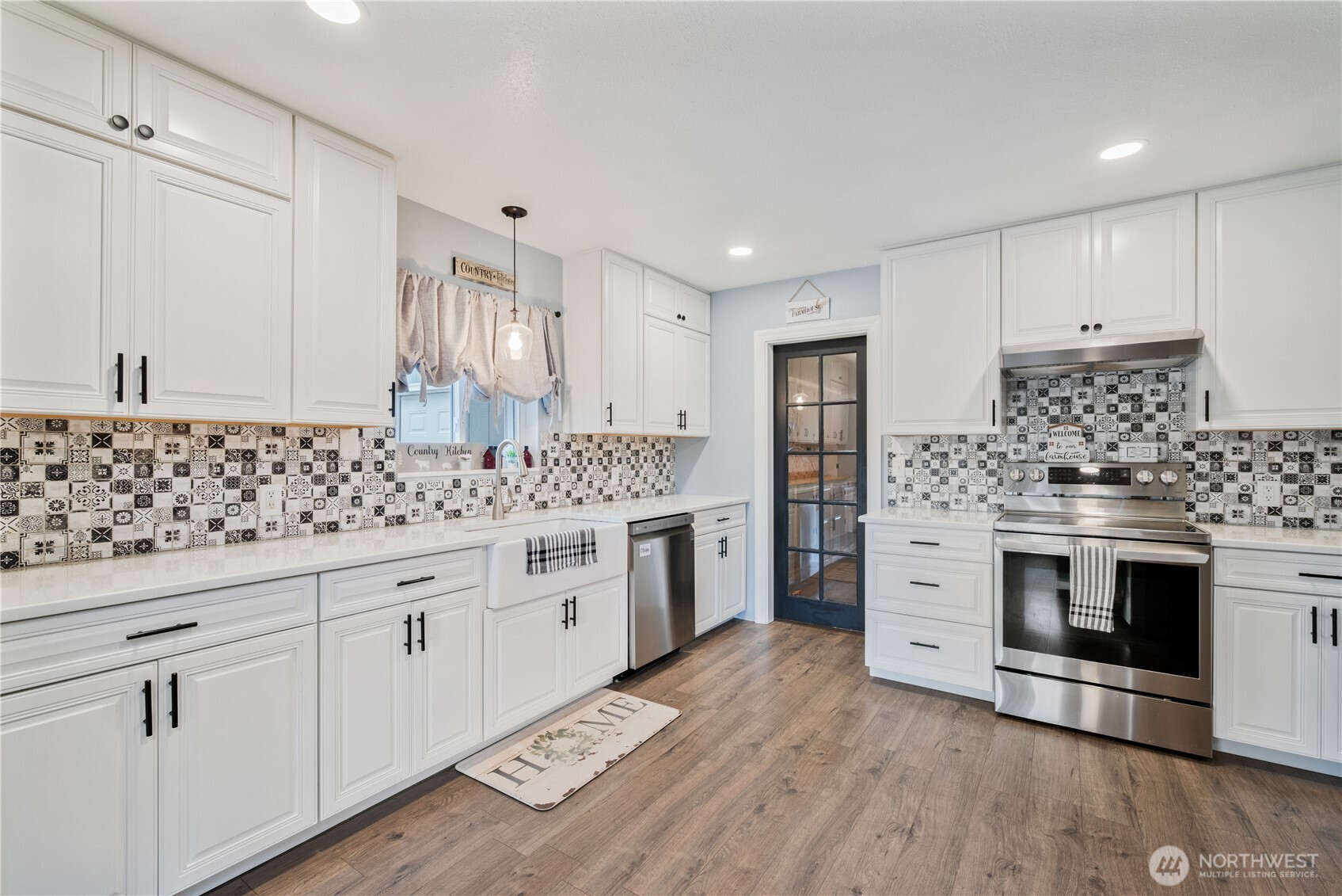 2337 W Castleman Drive , Longview, WA 98632