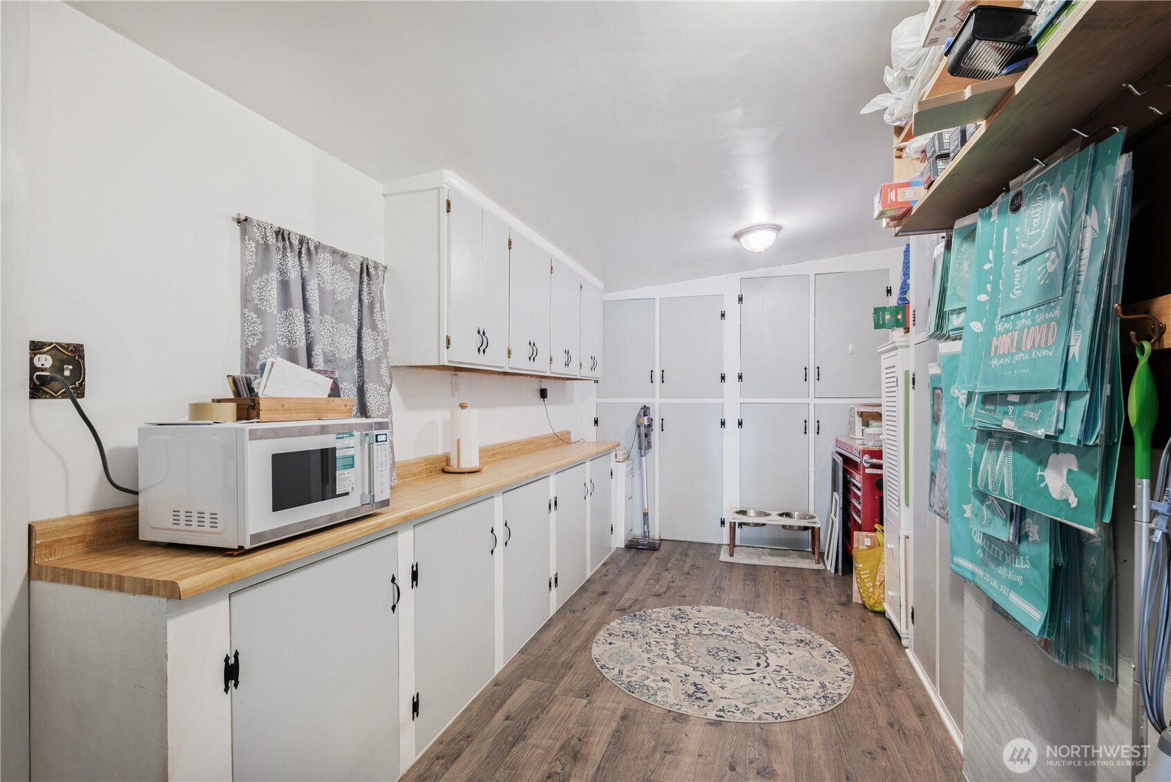 2337 W Castleman Drive , Longview, WA 98632