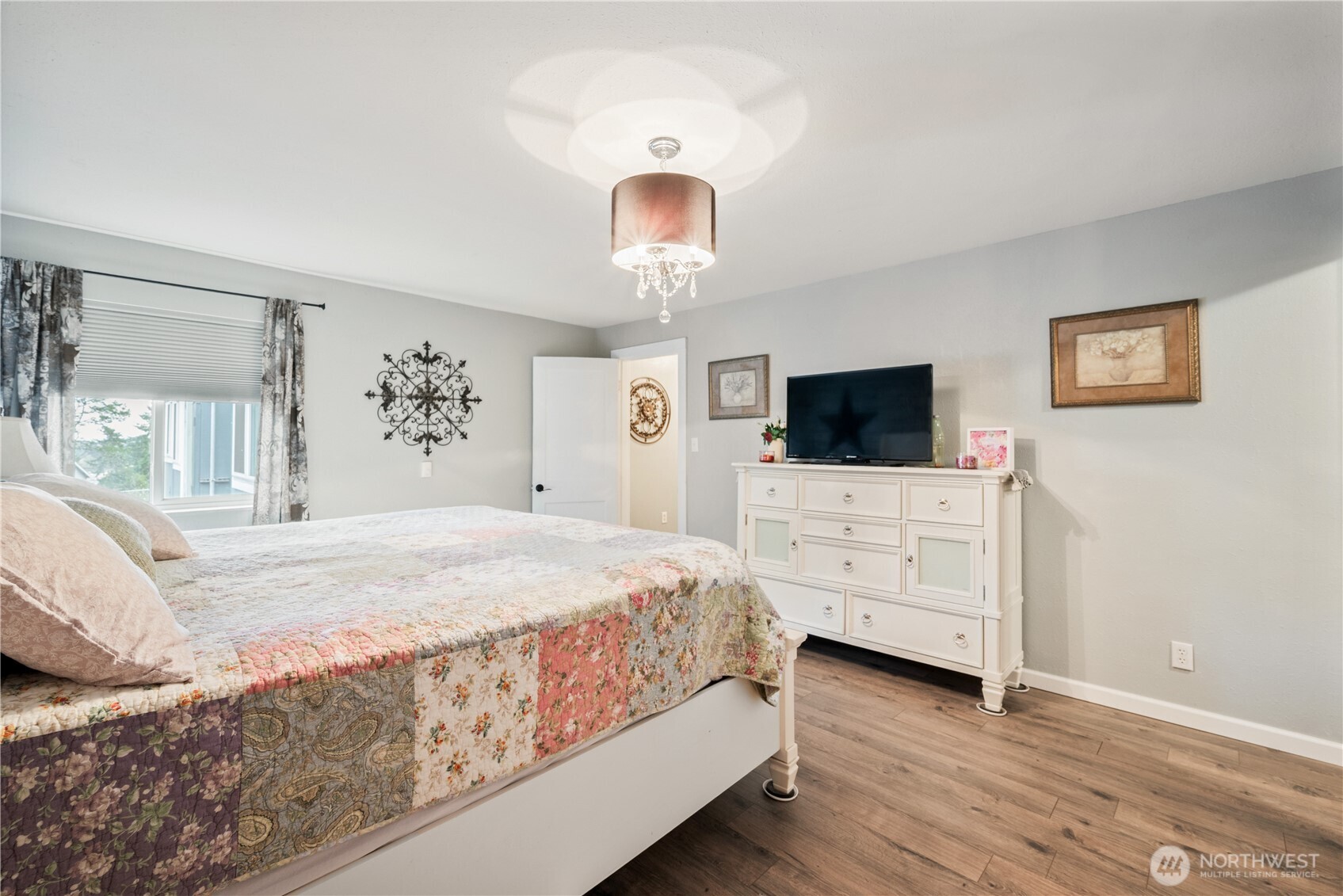 2337 W Castleman Drive , Longview, WA 98632