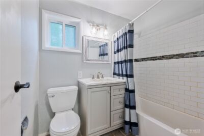 2337 W Castleman Drive , Longview, WA 98632 - Photo 32