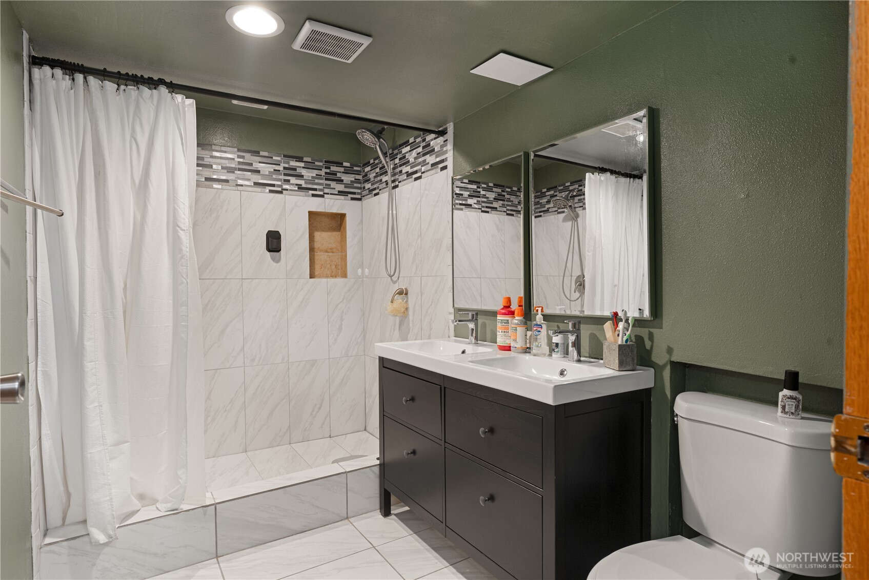 4661 SE Basswood Lane , Port Orchard, WA 98366