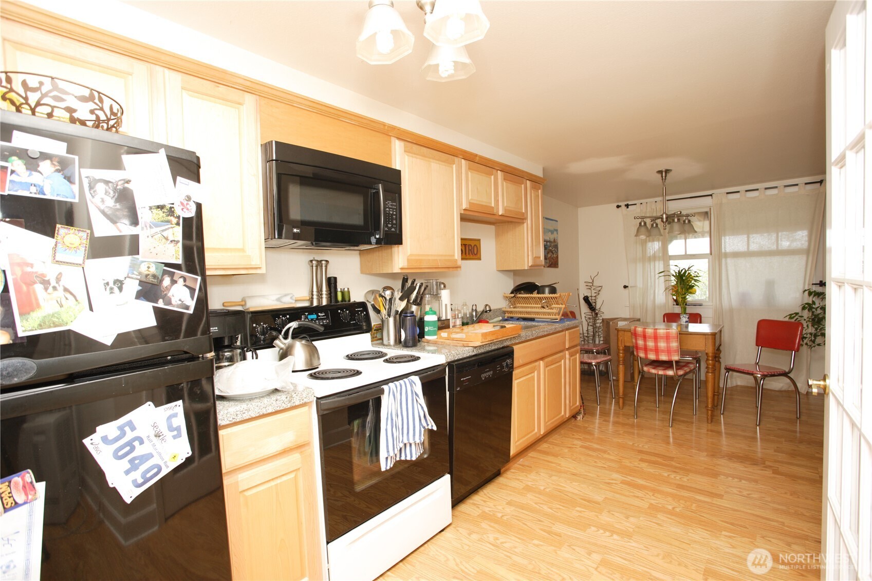 2071 Gilman Drive W, Seattle, WA 98119