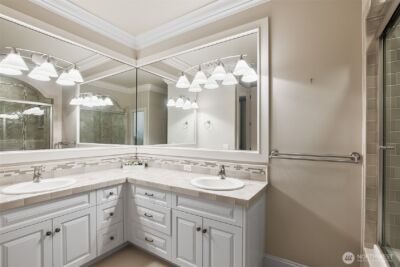 9820 NE 16th Street , Bellevue, WA 98004 - Photo 24