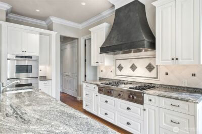 9820 NE 16th Street , Bellevue, WA 98004 - Photo 7