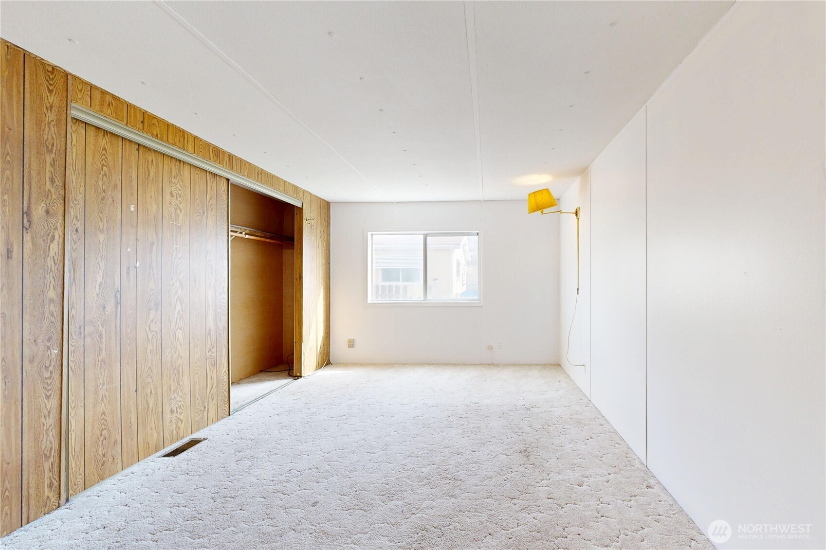 976 NE Dawson Avenue , College Place, WA 99324