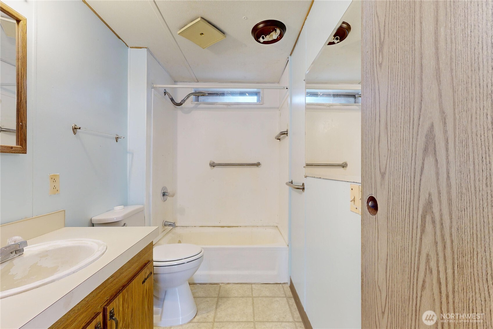 976 NE Dawson Avenue , College Place, WA 99324