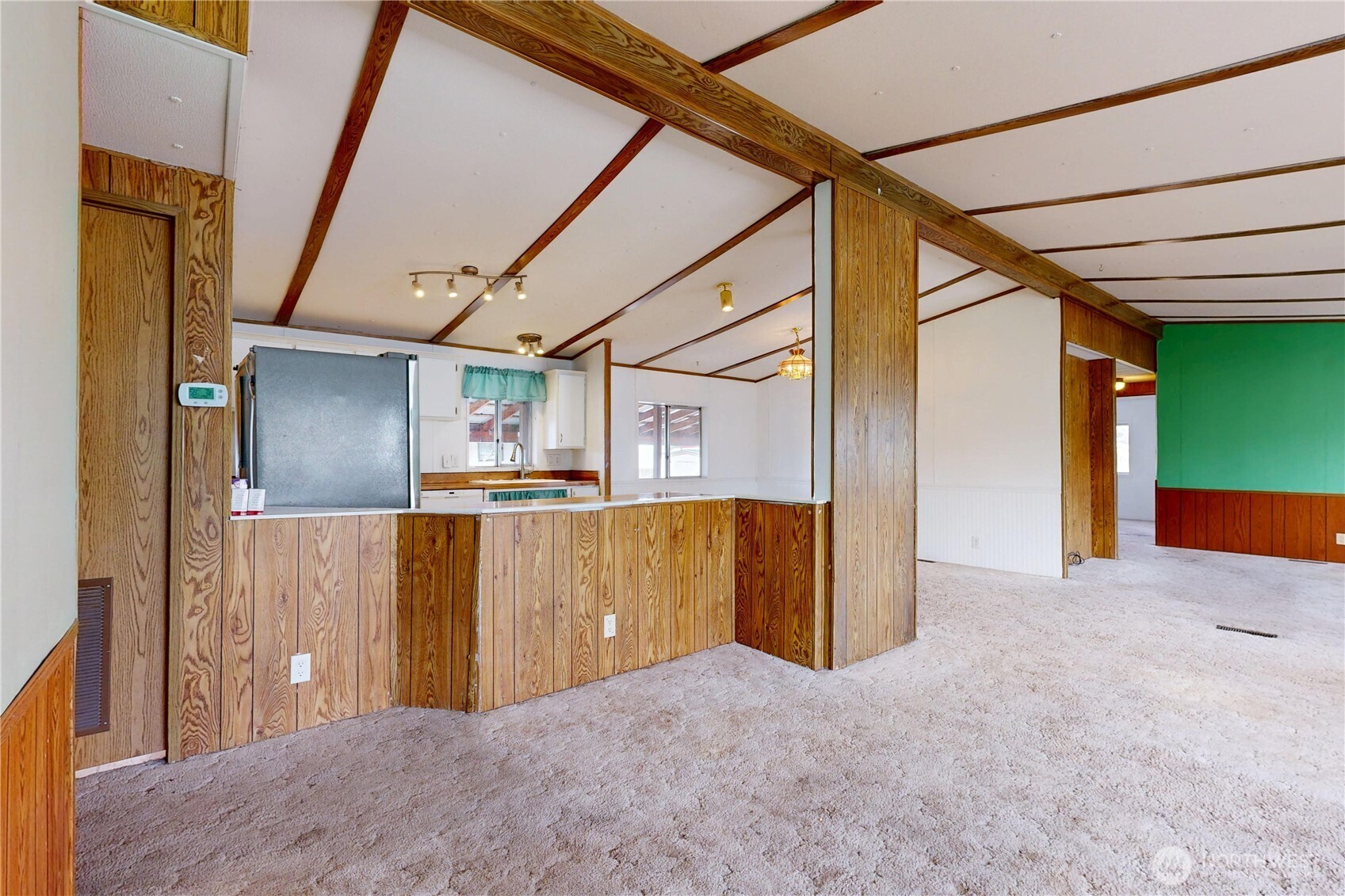 976 NE Dawson Avenue , College Place, WA 99324