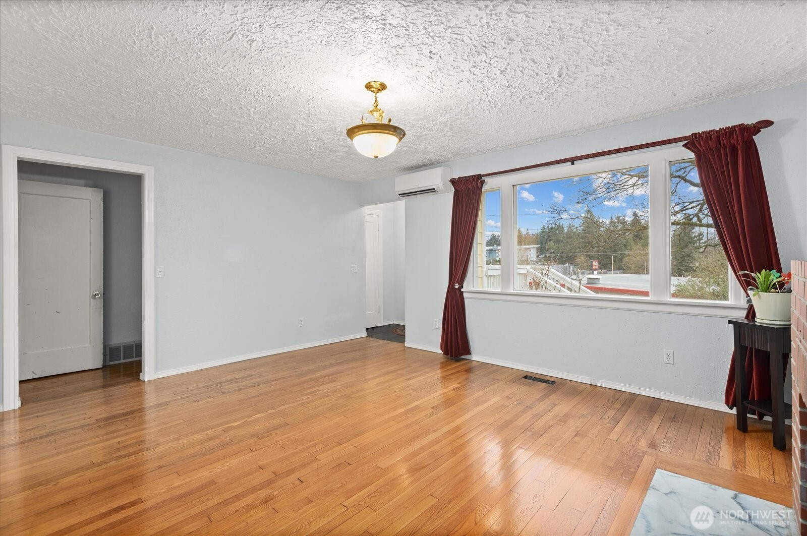 6302 Fleming Street , Everett, WA 98203