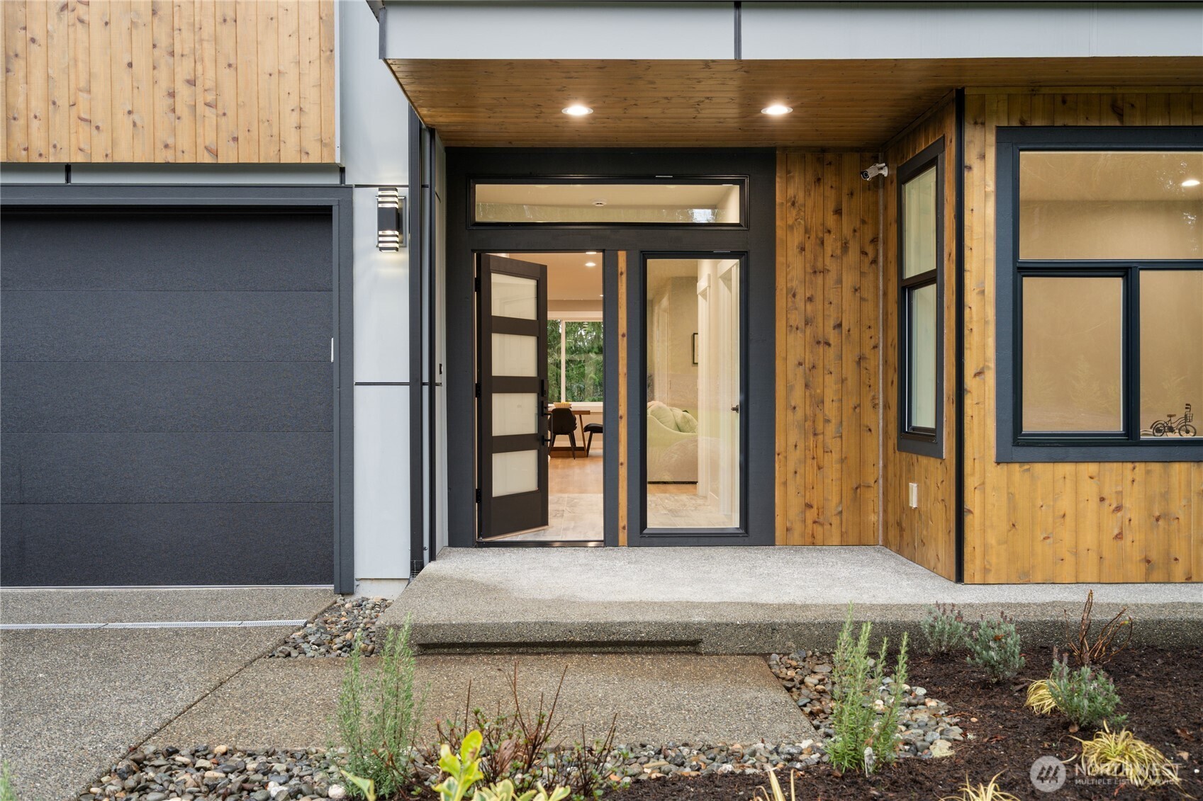 17317 22nd Street NE, Snohomish, WA 98290-4484