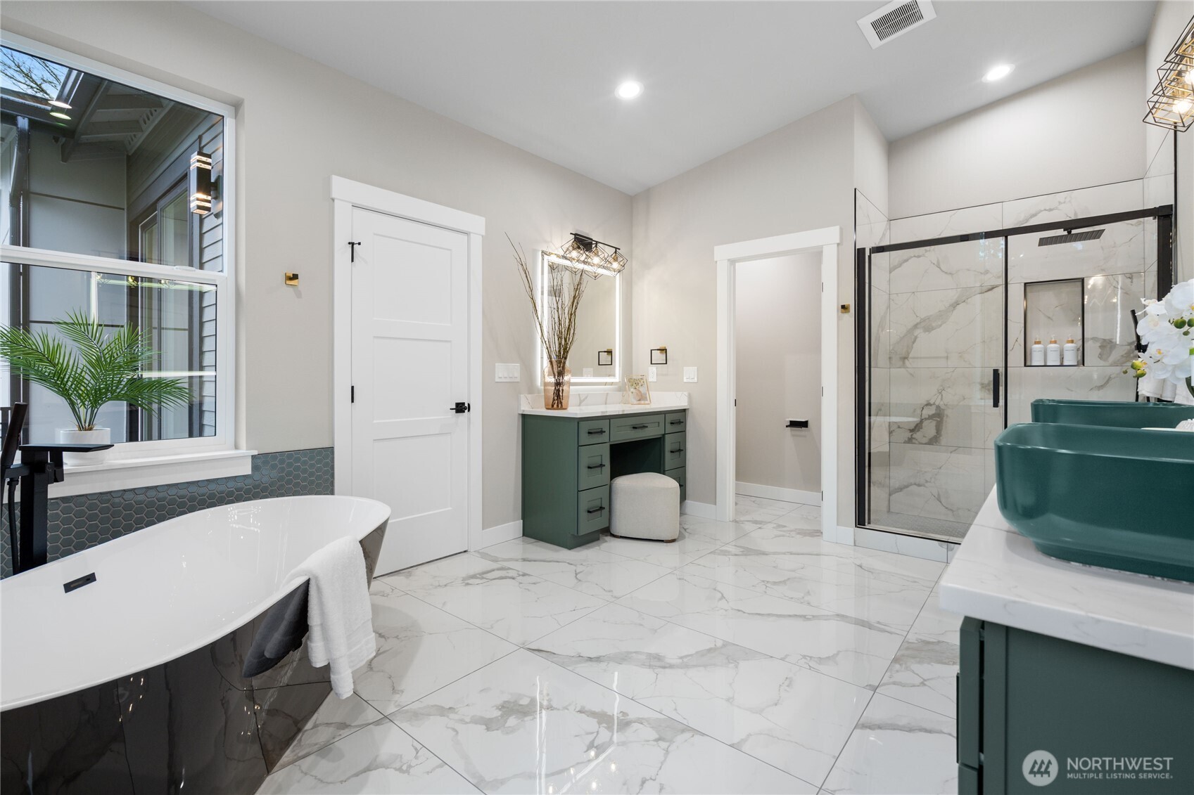 17317 22nd Street NE, Snohomish, WA 98290-4484