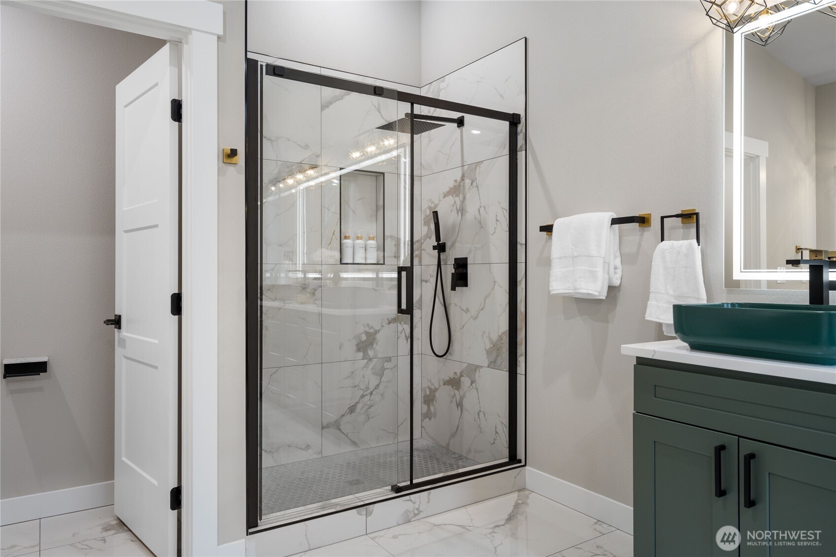 17317 22nd Street NE, Snohomish, WA 98290-4484