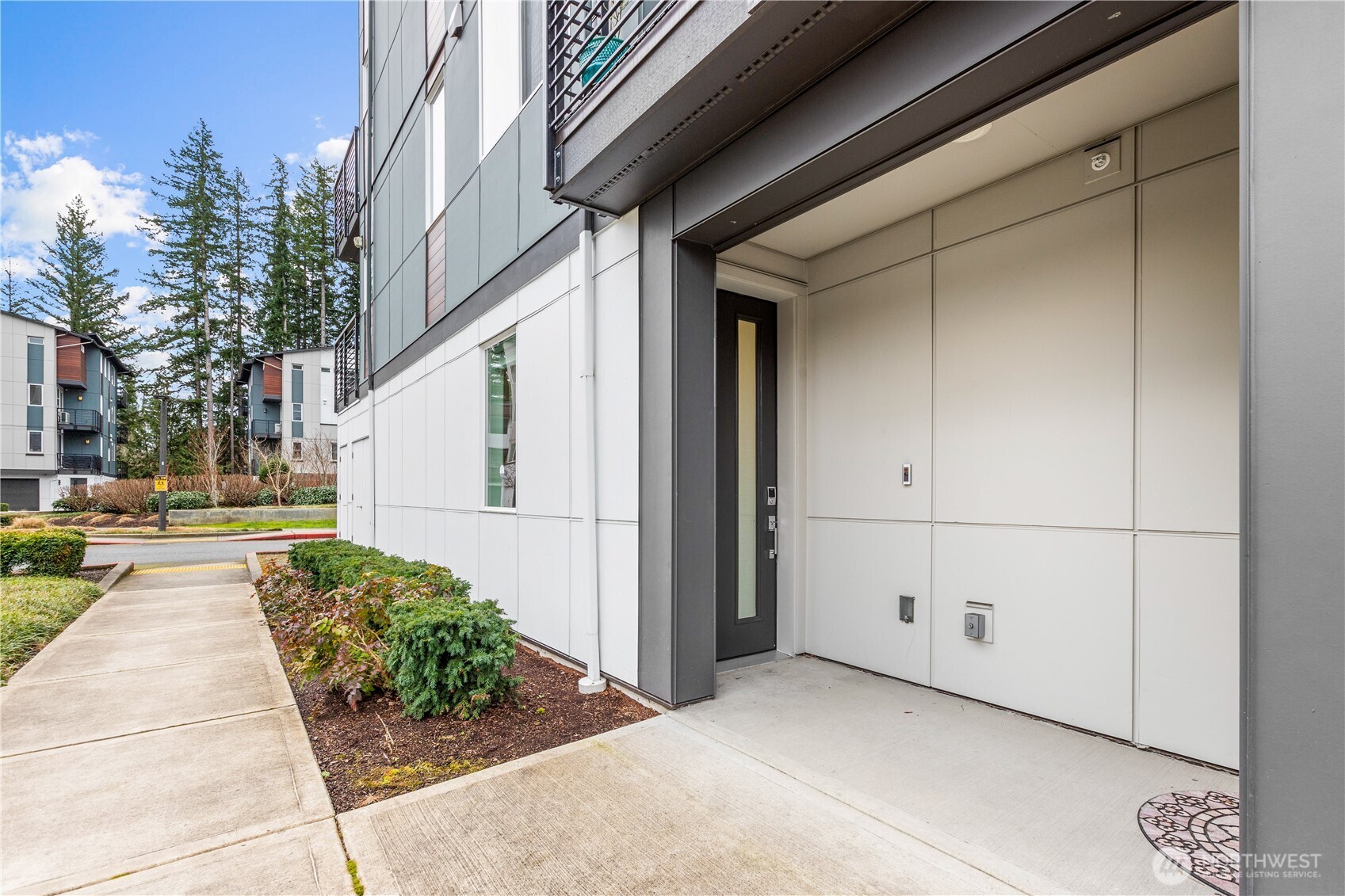 23103 NE 8th St #E1, Sammamish, WA 98074