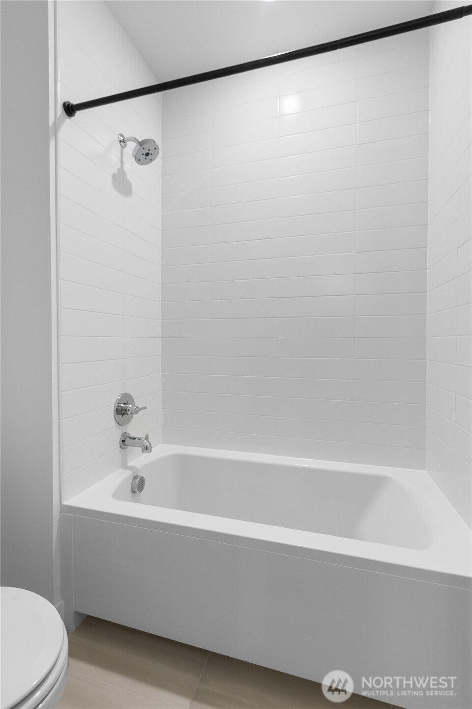 23103 NE 8th St #E1, Sammamish, WA 98074