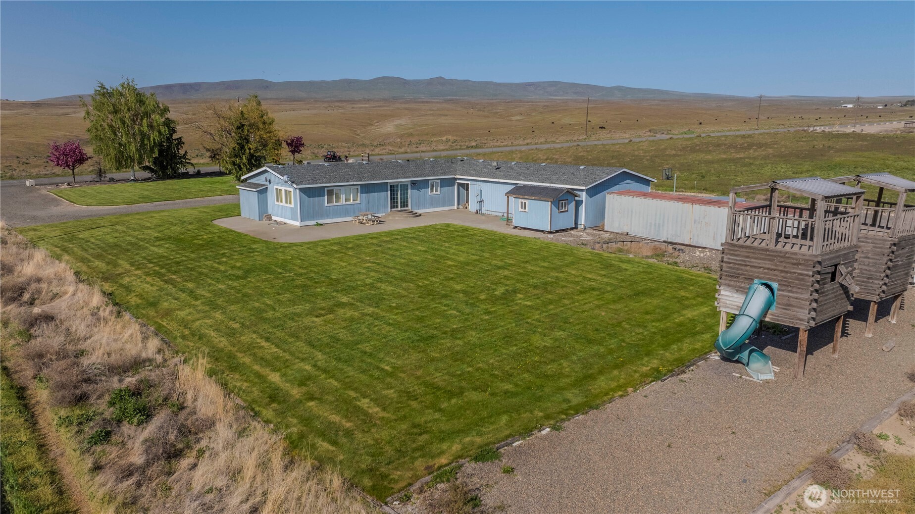 1400 Lewandowski Road , Sunnyside, WA 98944