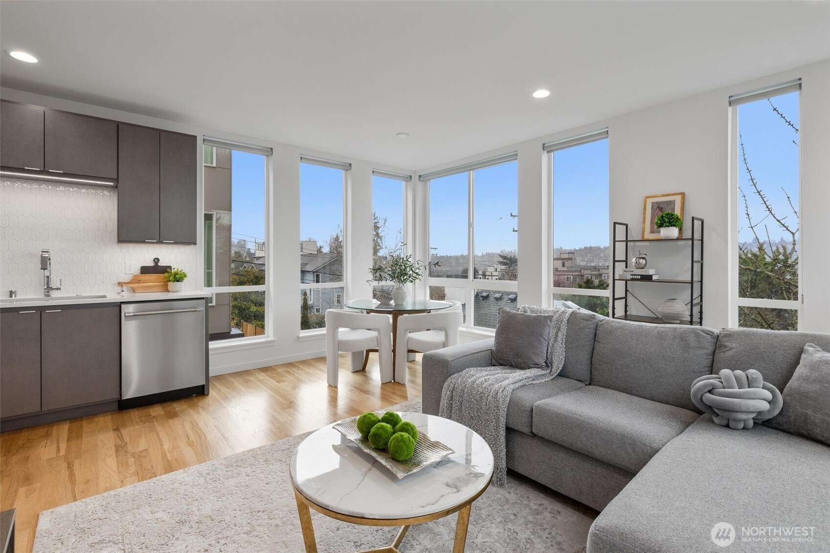 2409 W Boston Street #A, Seattle, WA 98199