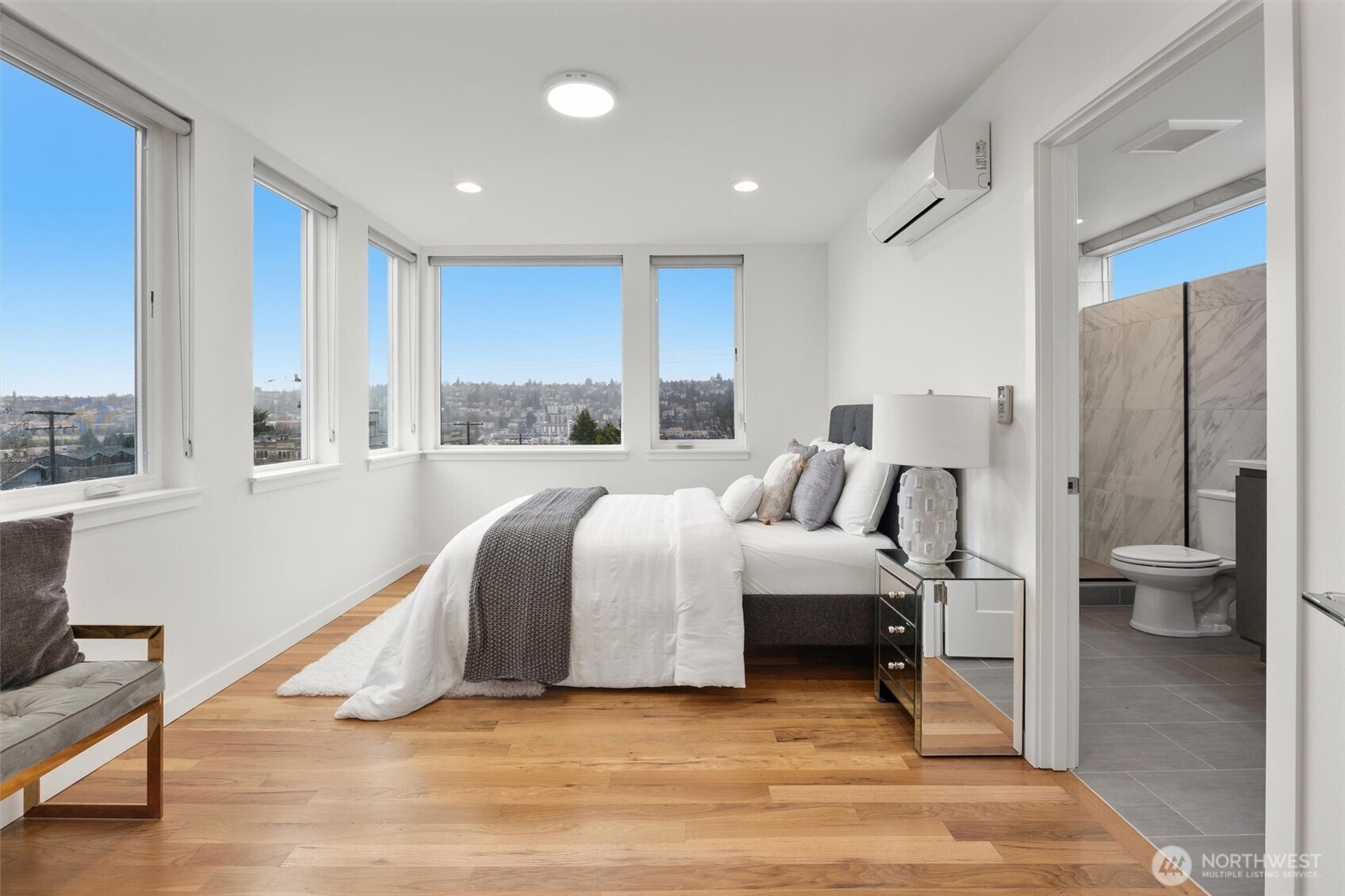 2409 W Boston Street #A, Seattle, WA 98199