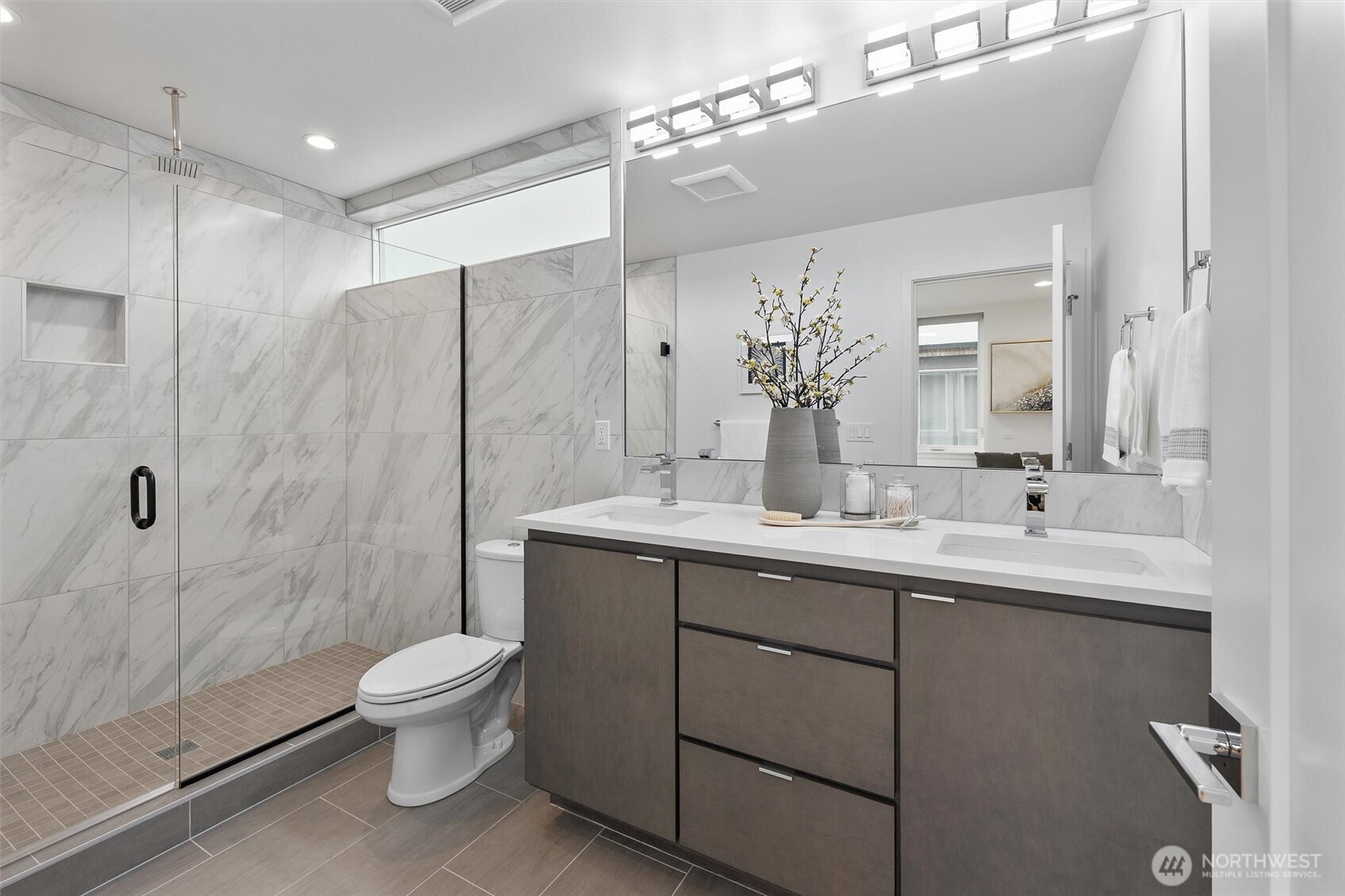 2409 W Boston Street #A, Seattle, WA 98199