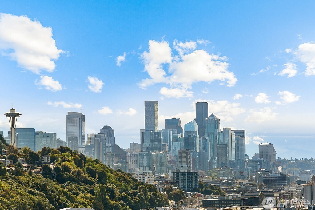 2409 W Boston Street #A, Seattle, WA 98199