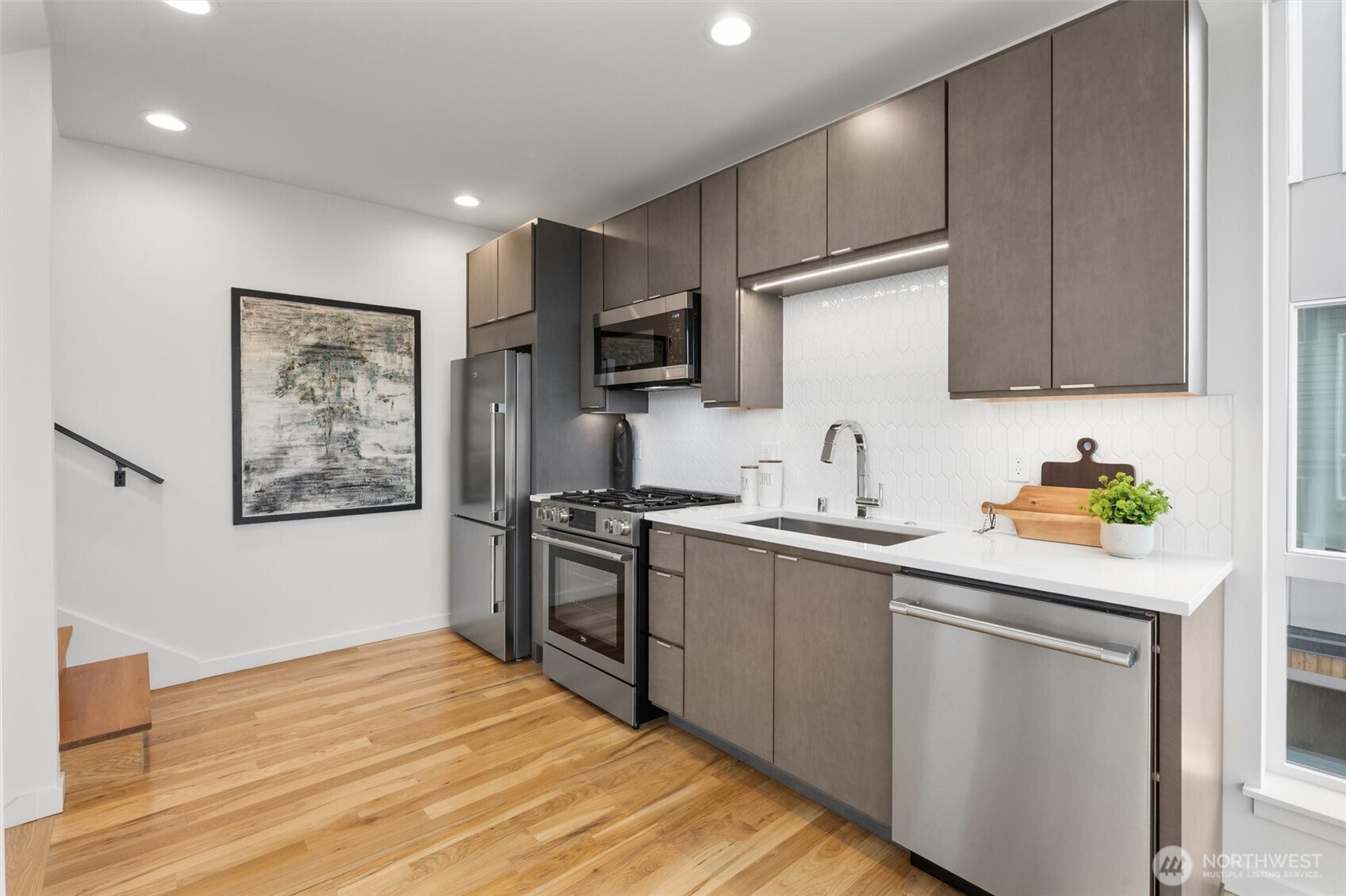 2409 W Boston Street #A, Seattle, WA 98199