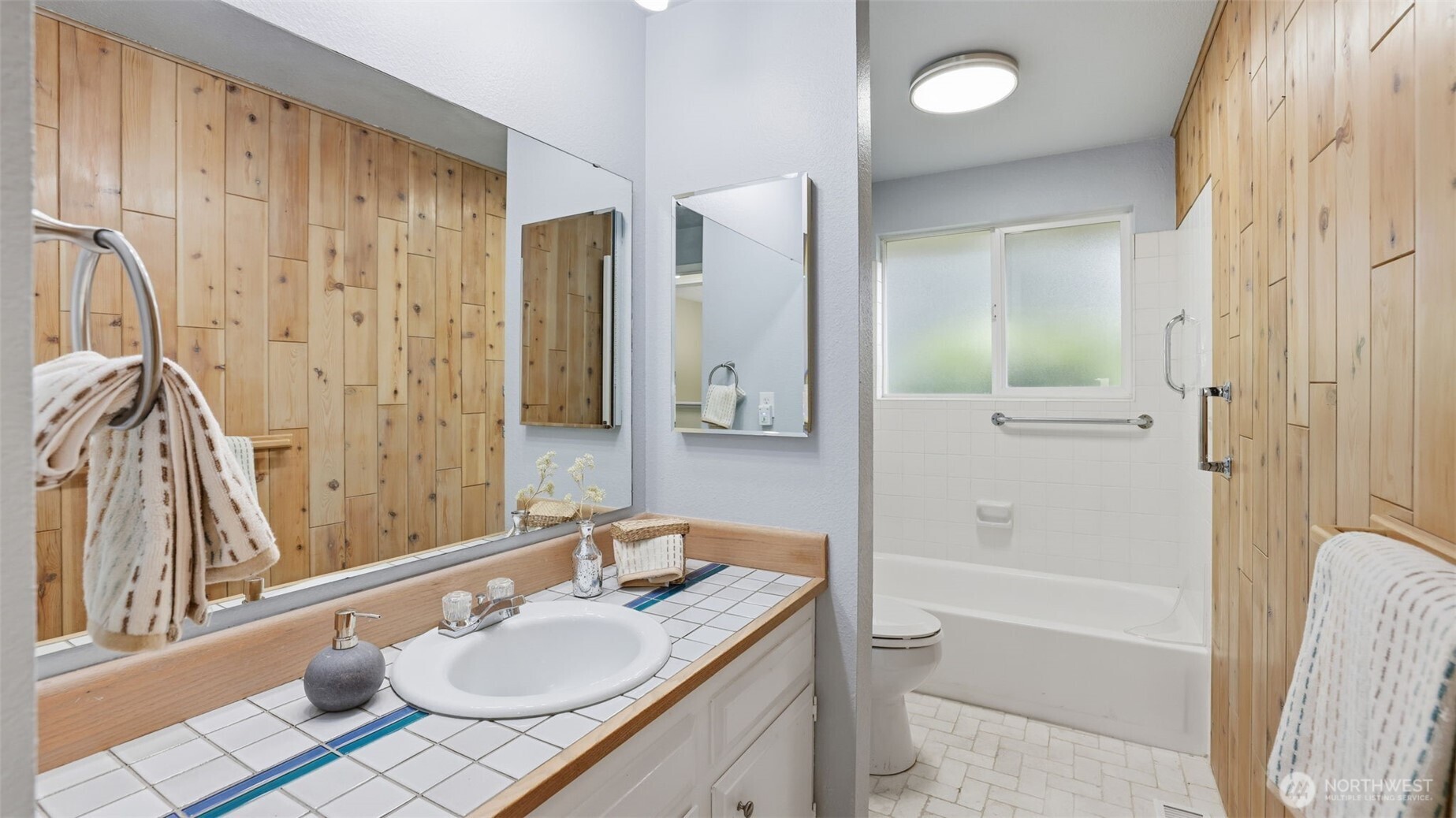 15667 SE Fairwood Boulevard , Renton, WA 98058