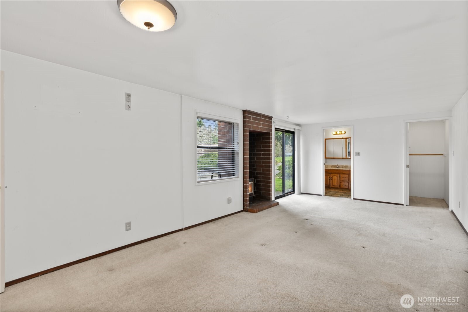 23005 60th Avenue W, Mountlake Terrace, WA 98043