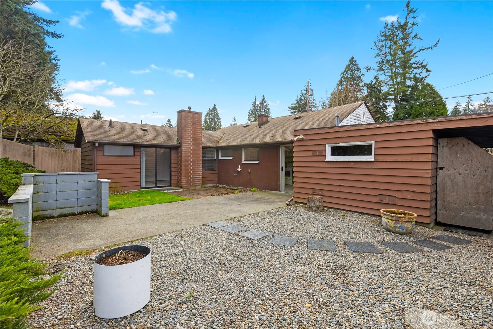 23005 60th Avenue W, Mountlake Terrace, WA 98043