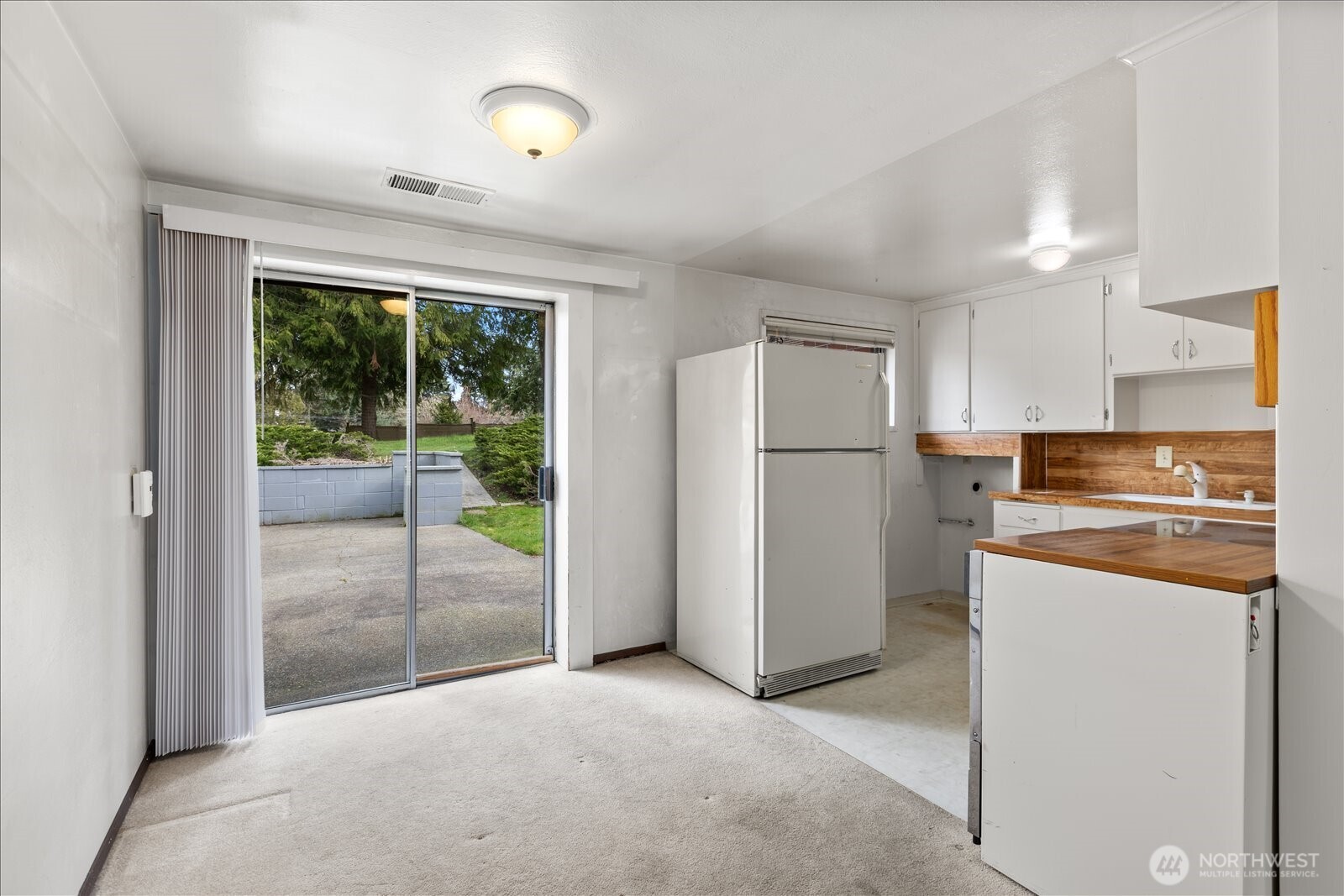 23005 60th Avenue W, Mountlake Terrace, WA 98043