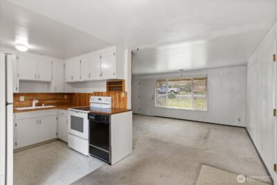 23005 60th Avenue W, Mountlake Terrace, WA 98043 - Photo 10