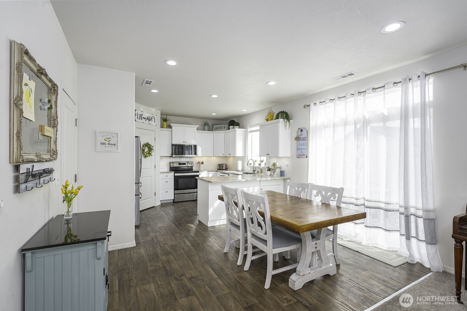 739 N Doumit Drive , Moses Lake, WA 98837