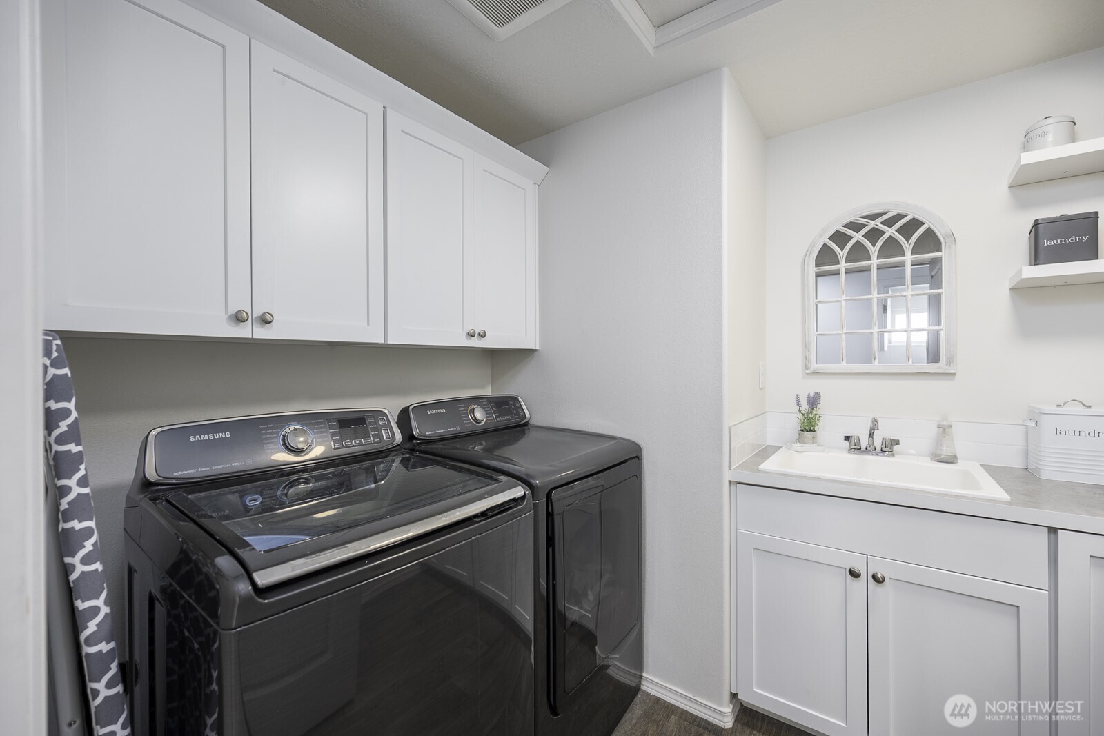 739 N Doumit Drive , Moses Lake, WA 98837