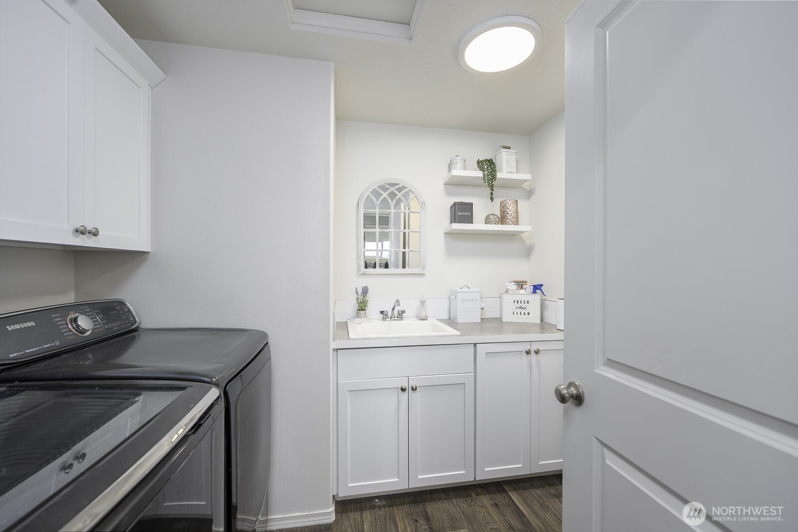 739 N Doumit Drive , Moses Lake, WA 98837