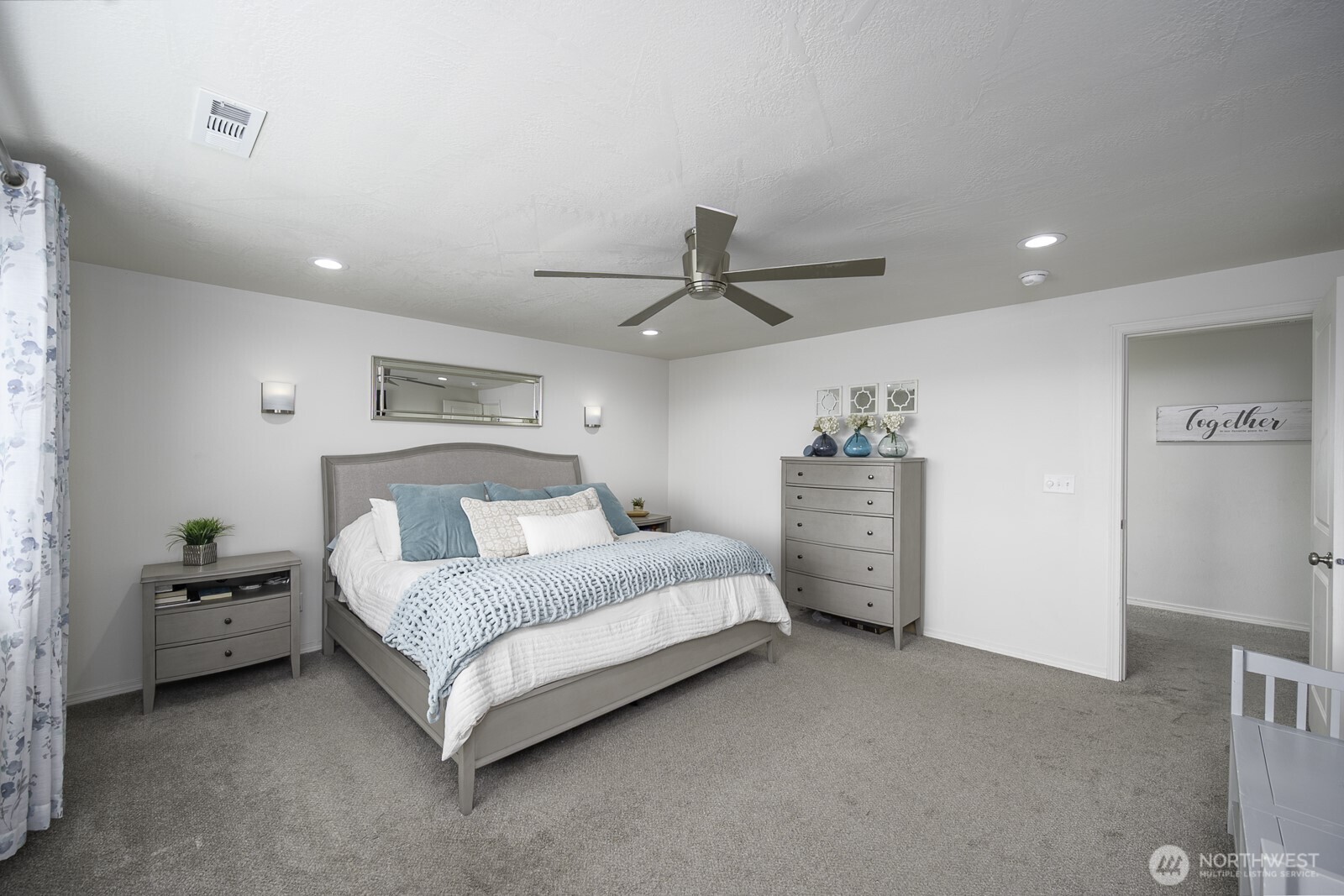 739 N Doumit Drive , Moses Lake, WA 98837