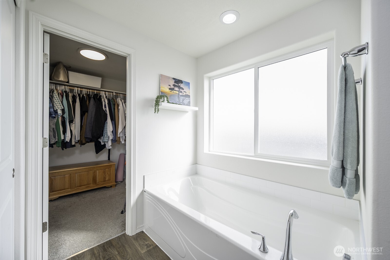 739 N Doumit Drive , Moses Lake, WA 98837