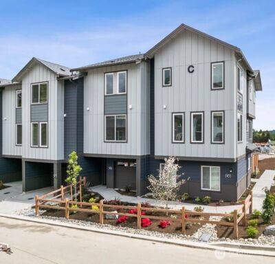 14707 87th Avenue SE #HH1, Snohomish, WA 98296