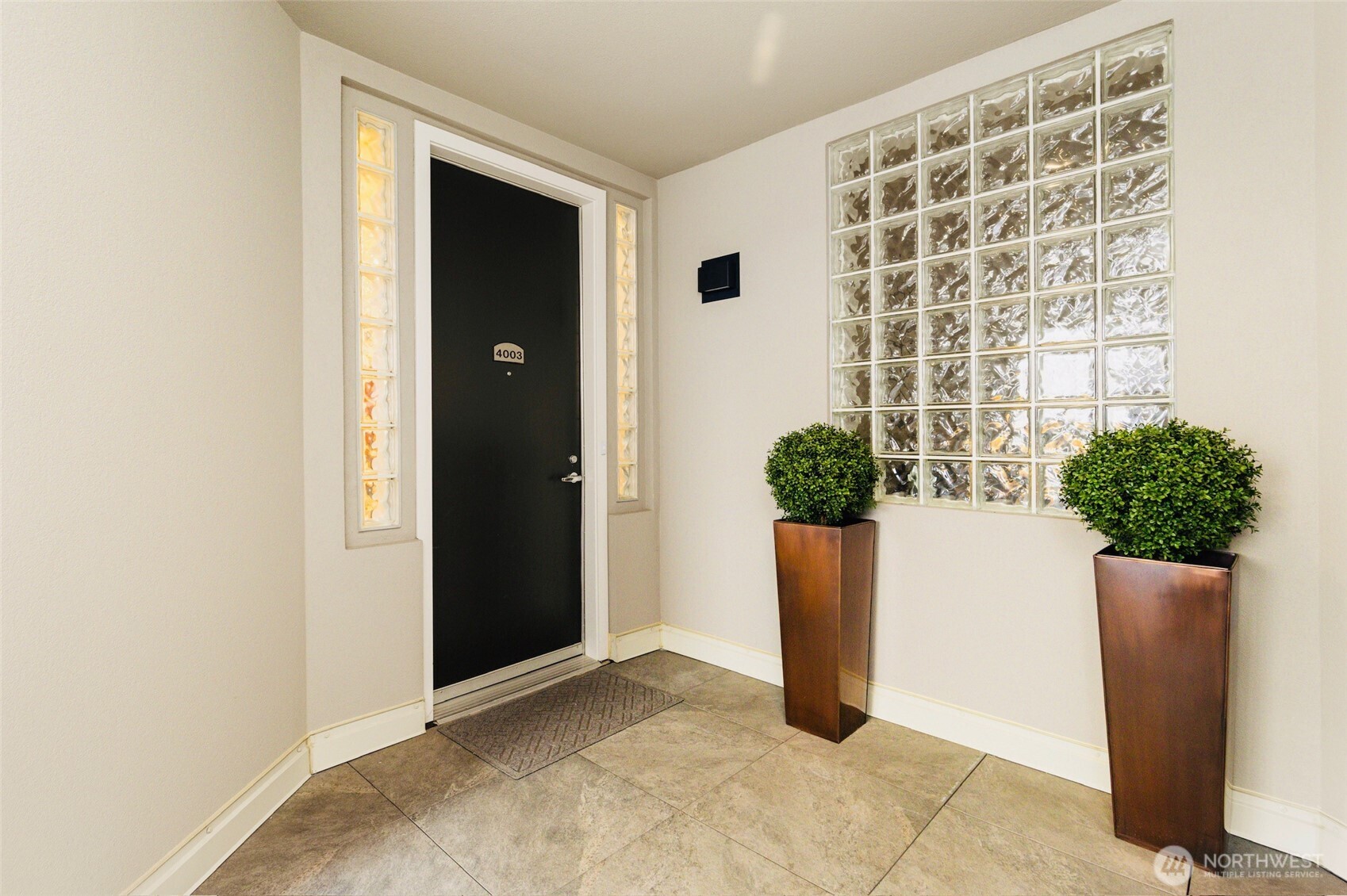 520 6th Avenue #4003, Kirkland, WA 98033