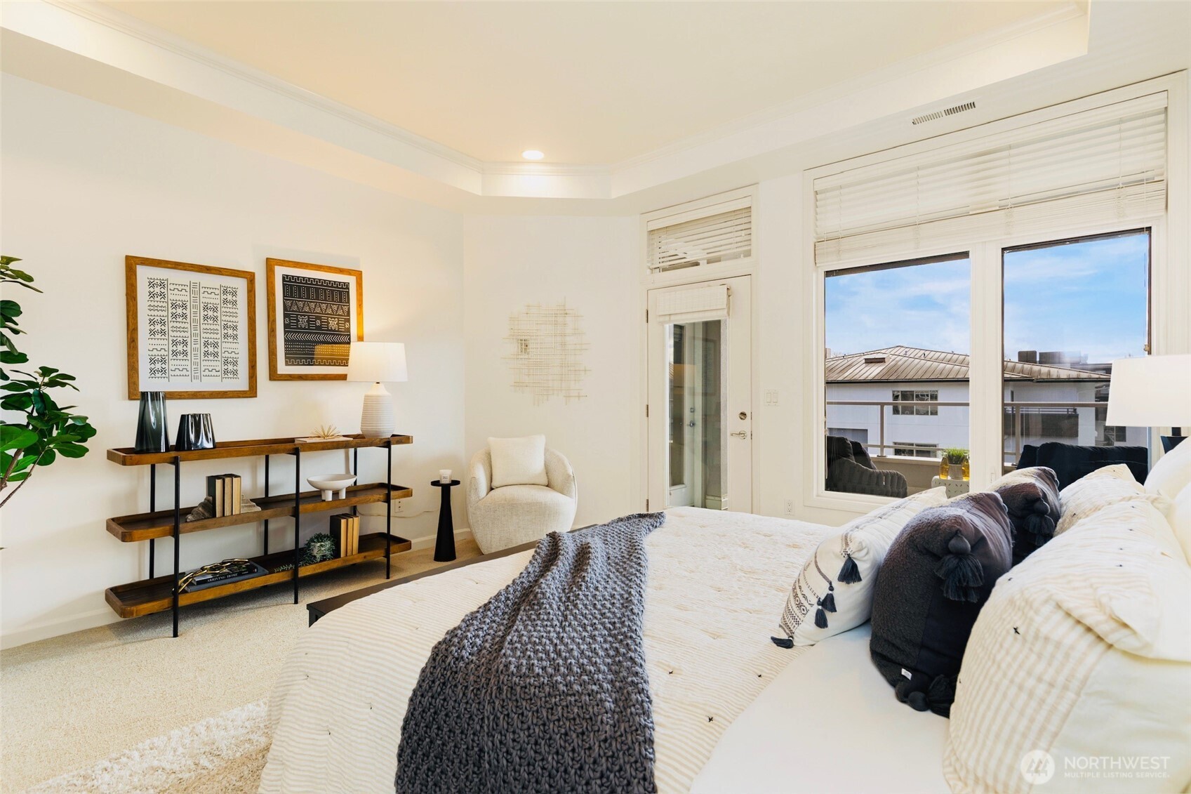 520 6th Avenue #4003, Kirkland, WA 98033