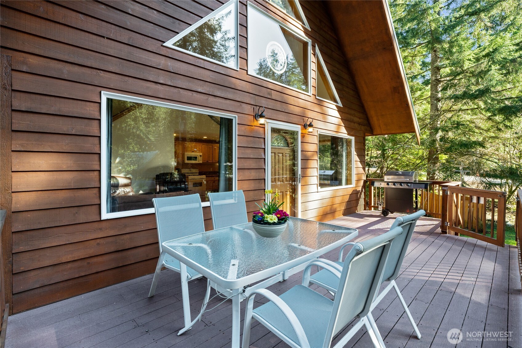 214 Paradise Dr , Ashford, WA 98304