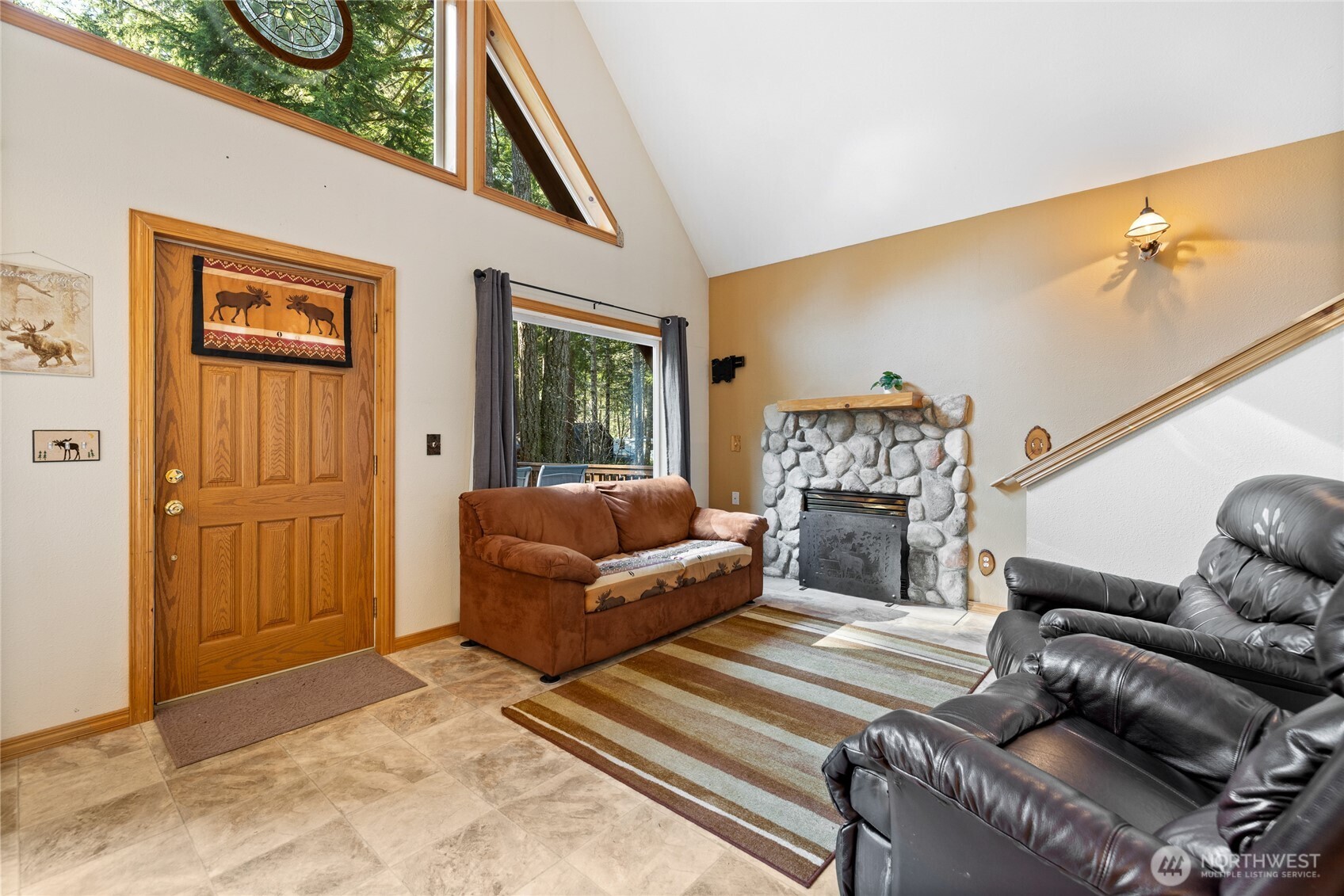 214 Paradise Dr , Ashford, WA 98304