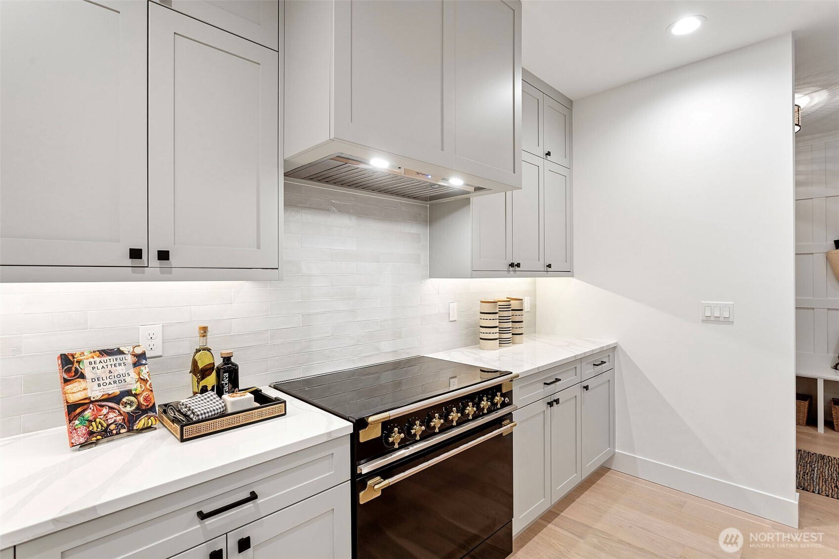 11222 115th Place NE, Kirkland, WA 98033