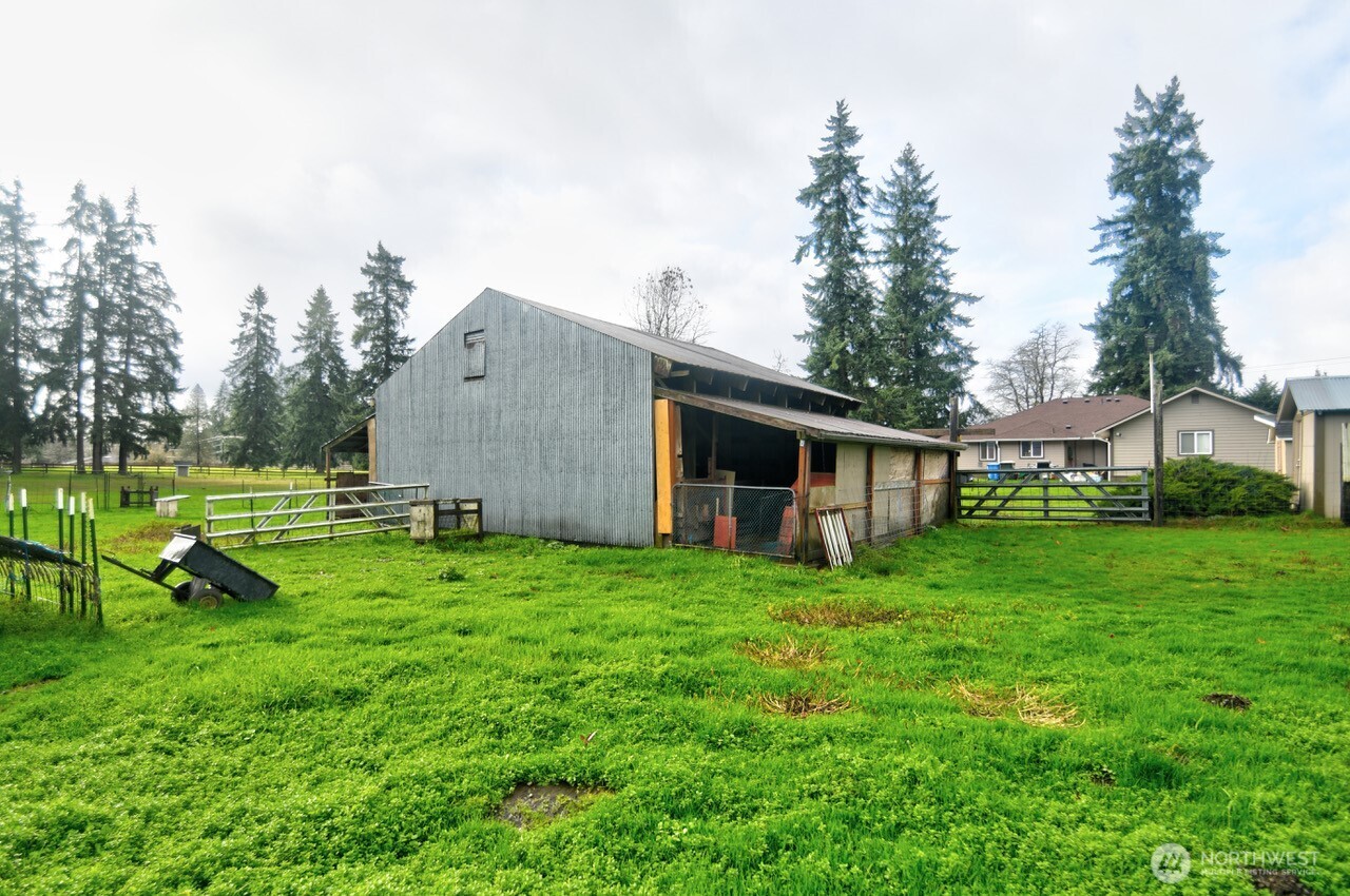 19944 Carper Road SW, Rochester, WA 98579