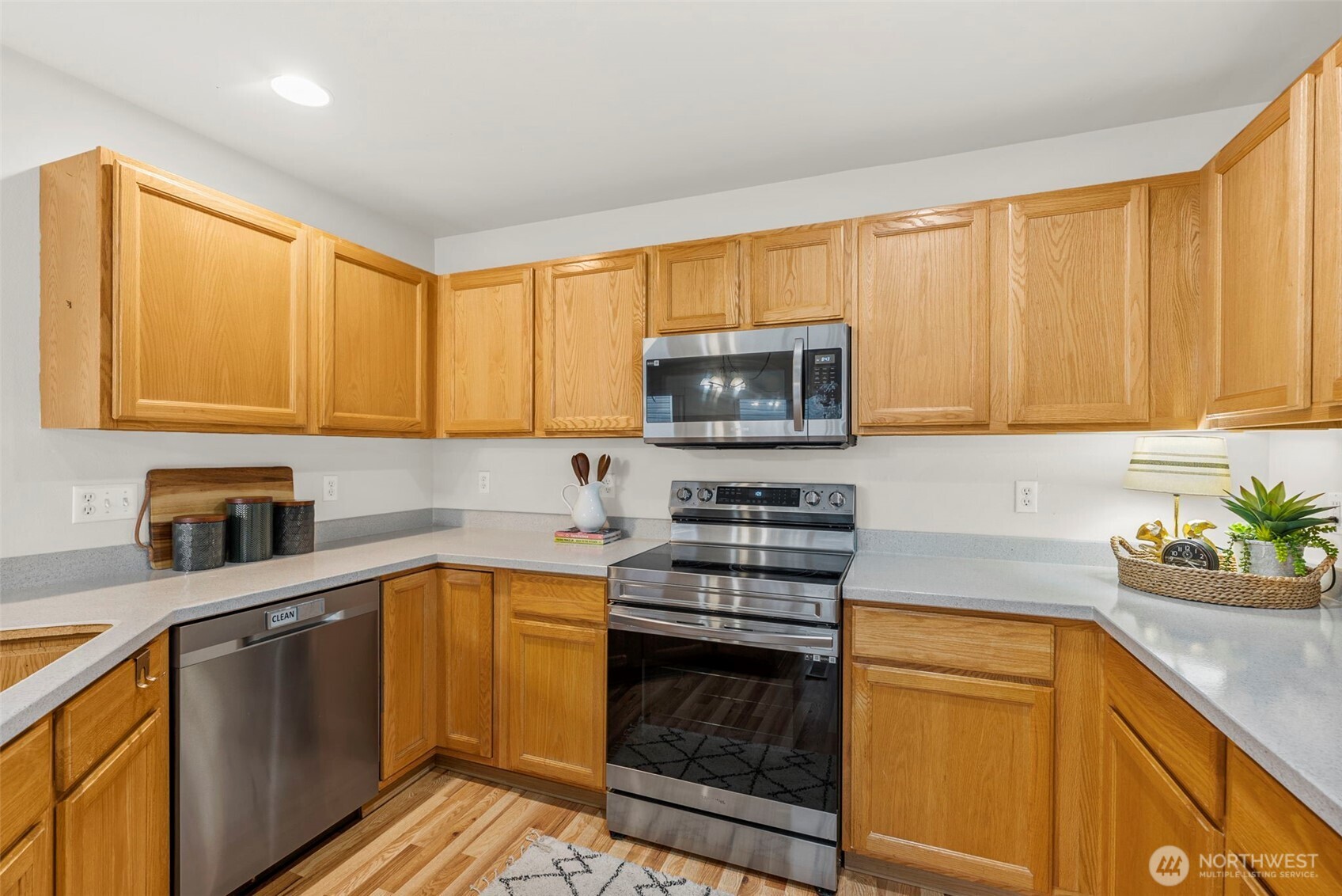 1464 Willson Avenue , Dupont, WA 98327