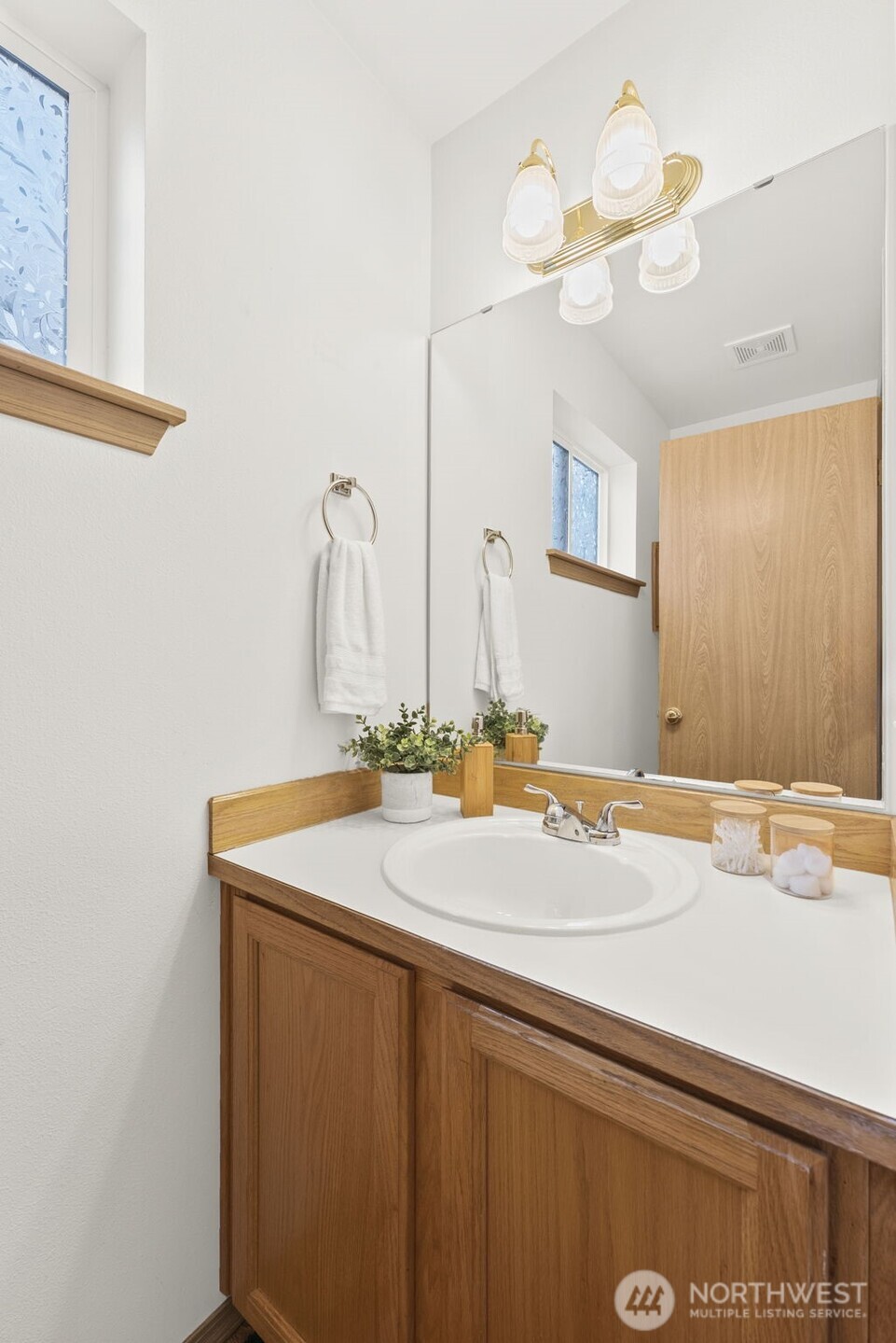 1464 Willson Avenue , Dupont, WA 98327