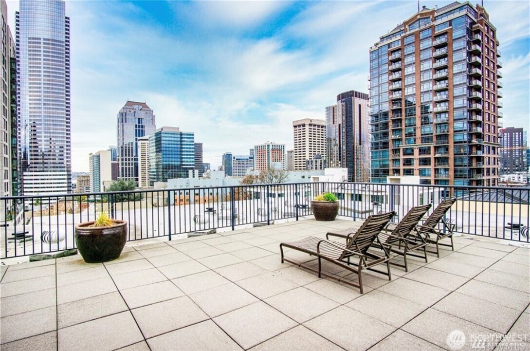 1323 Boren Avenue #303, Seattle, WA 98101