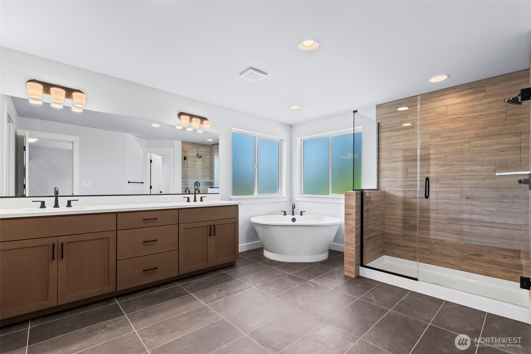 17310 82nd Avenue Ct E, Puyallup, WA 98375