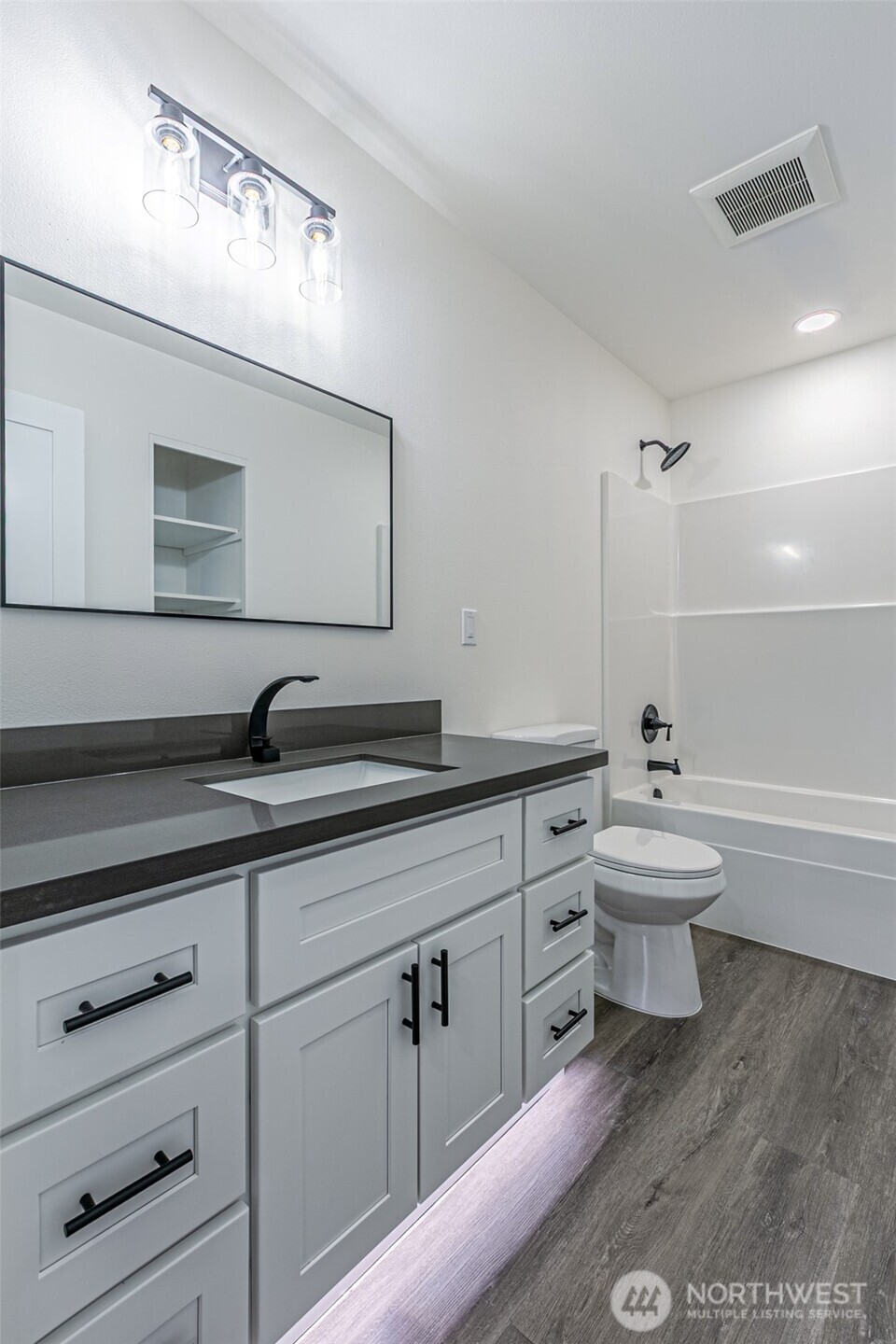 17904 Rising Ct SE, Yelm, WA 98597