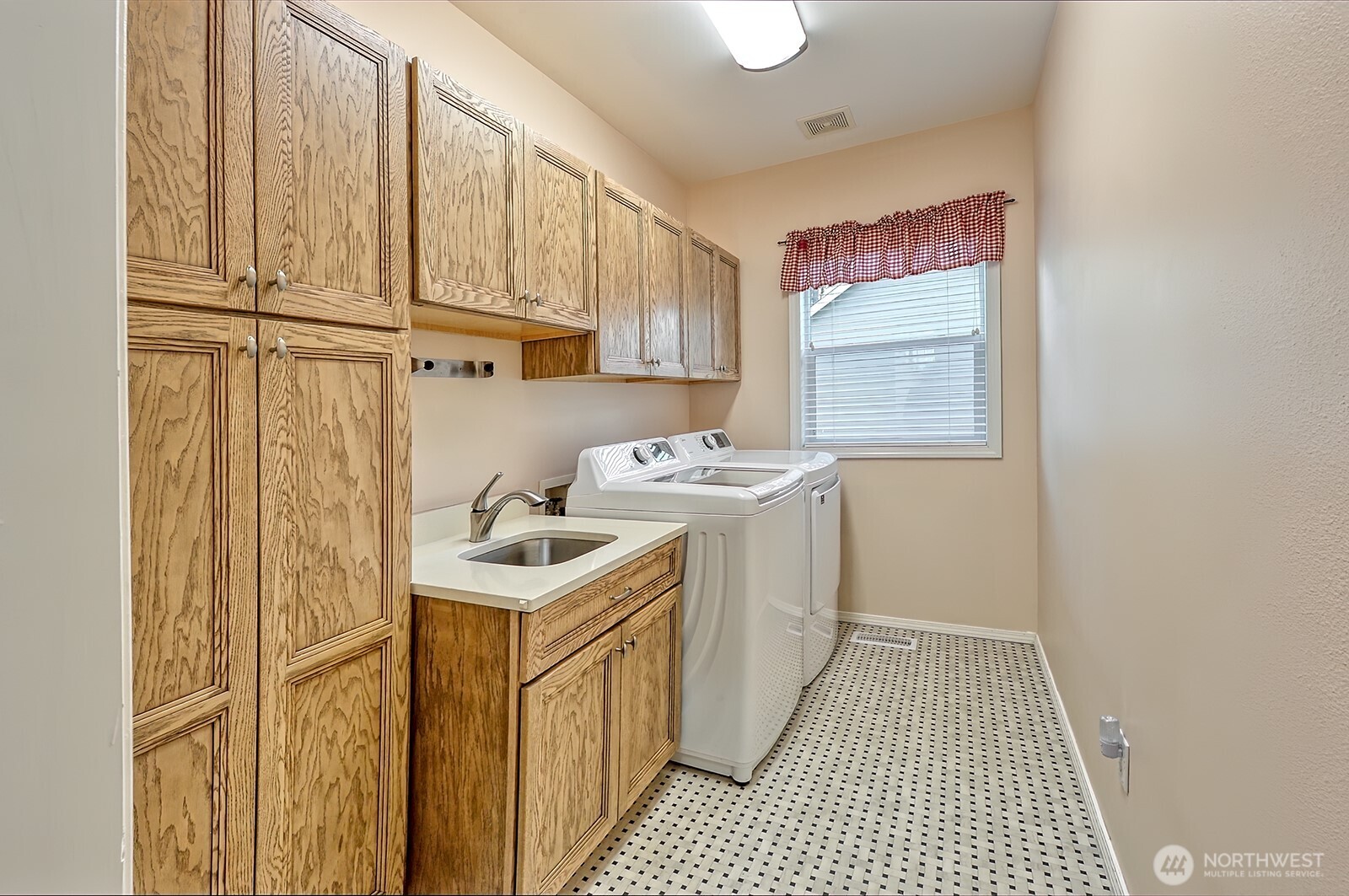 1398 Gabriola Court , Bellingham, WA 98229-5136